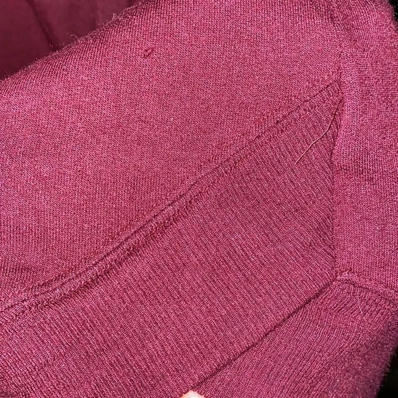 Athleta Coaster Luxe Long Sleeve Side Slit Sweater Size Small - Picture 5 of 6